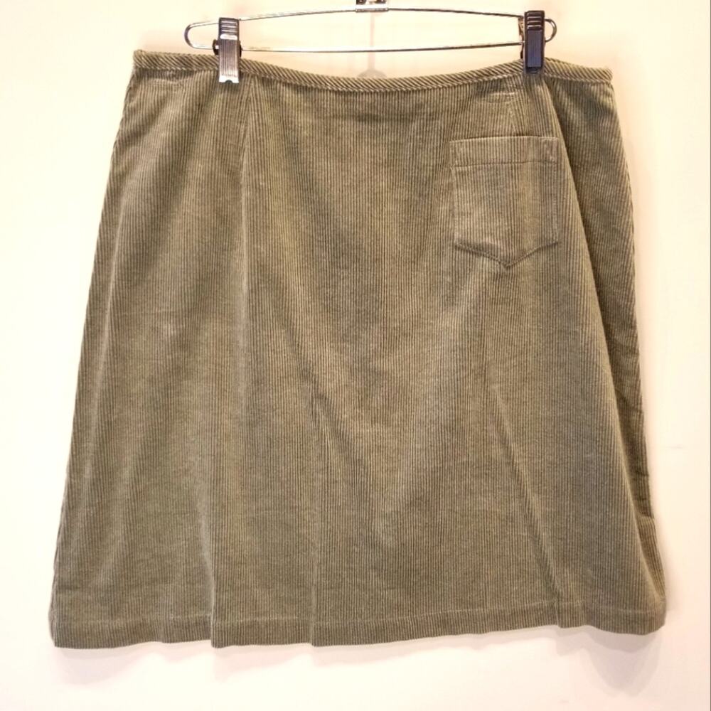 Vintage 90s Green Corduroy Zip Skirt Size‎ 8
